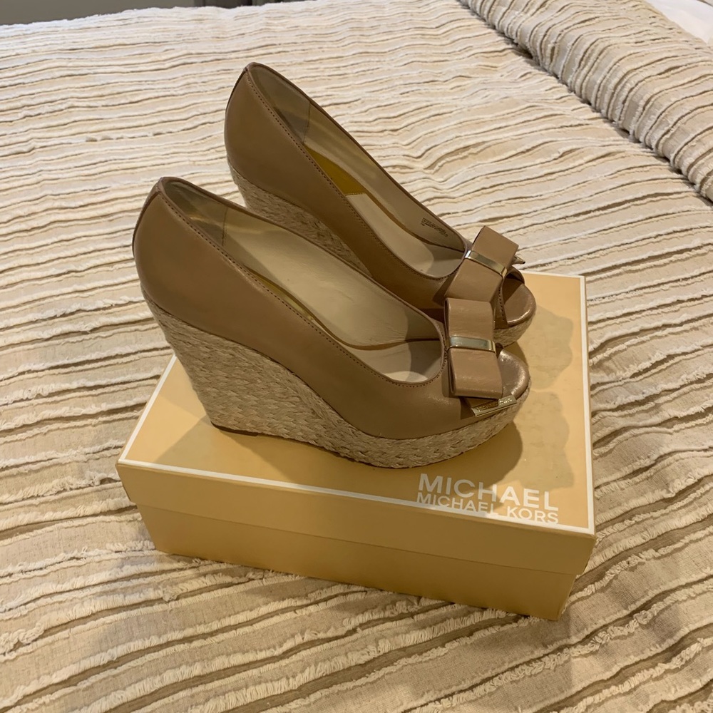 Woman’s open toe wedge